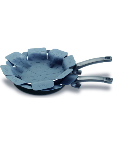 FISSLER ( 001-004-02-000/0 ) dva komada podloška za sigurno spremanje tava ili lonaca.