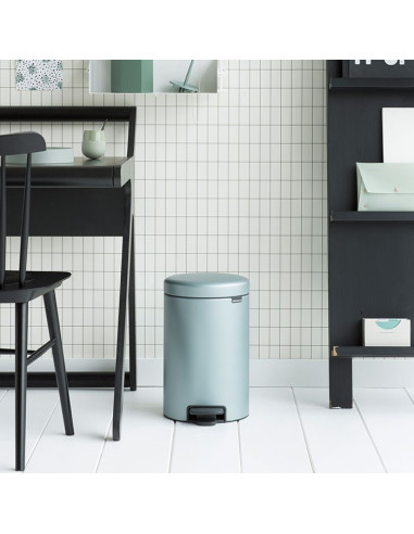 BRABANTIA 113765 Pedal Bin Newicon, 12 litara, kanta za otpad, metallic mint