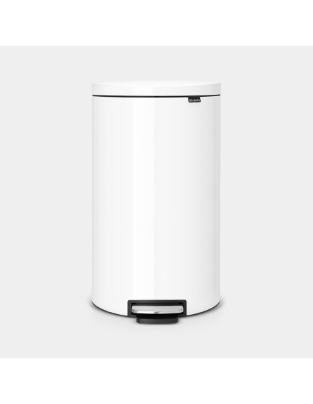 BRABANTIA 485206 Flatback Space Saving Pedal Bin Silent, 30 litara, kanta za otpad, bijela