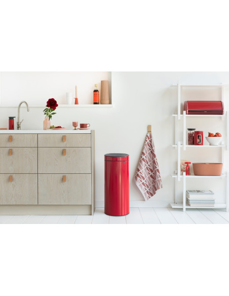 BRABANTIA 115189 Touch Bin New, 30 litara, kanta za otpad, passion crvena