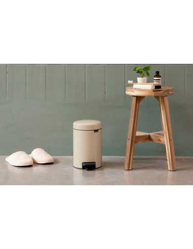 BRABANTIA 149900 Pedal Bin Newicon, 5 litara, kanta za otpad, soft bež