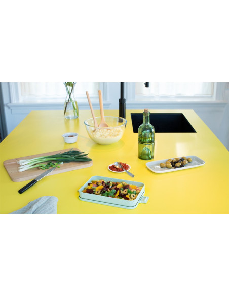 BRABANTIA 202926  prenosna niska kutija za hranu, menta zelena, 1.1 litara BRABANTIA 202926  prenosna niska kutija za hranu, menta zelena, 1.1 litara