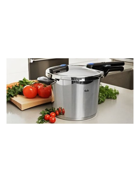 FISSLER VITAQUICK, 10.0 litara ekspres lonac ( realno 8.0 litara ) FISSLER VITAQUICK, 10.0 litara ekspres lonac ( realno 8.0 litara )